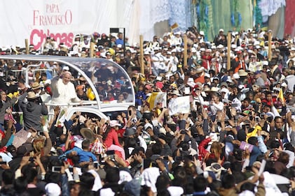 Messa del Papa con gli indigeni 1