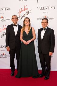Il look audace della Boschi per la Traviata 1