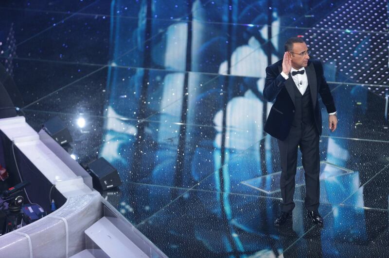 Sanremo 2016: gli abiti della prima serata 4