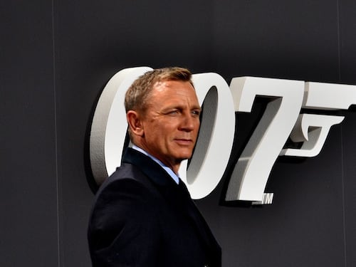 James Bond nel Salernitano: a Sapri si gira il nuovo film di 007