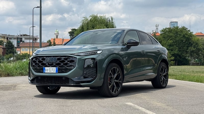 Audi Q3 Sportback e-hybrid: convince il design e l’efficienza, ma la dotazione si paga