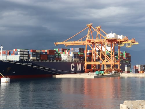 "Era un drone iraniano..." I sospetti Usa dietro l'attacco alla nave cargo israeliana nell'Oceano Indiano