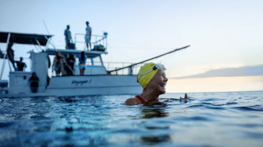 A nuoto da Cuba alla Florida a 64 anni: l'assurda impresa di Diana Nyad