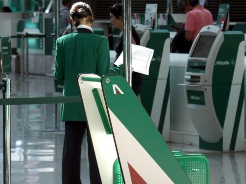 Dalle armature alla... testa: in aeroporto perdiamo tutto