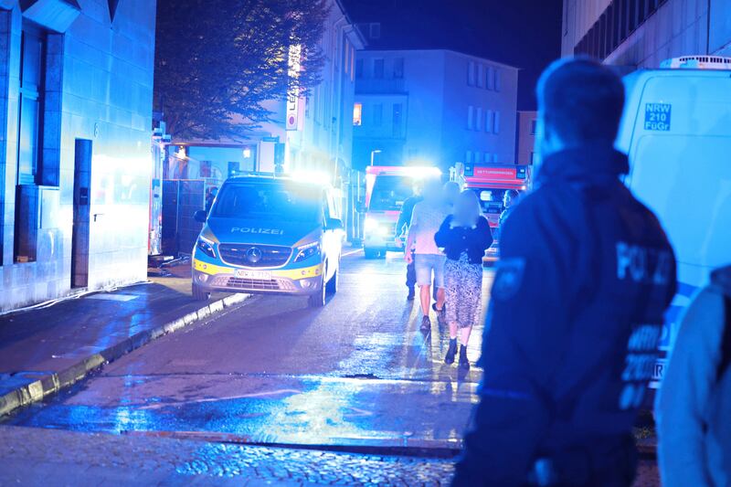 Attentato a Solingen, Germania: 3 morti e uomo in fuga 2