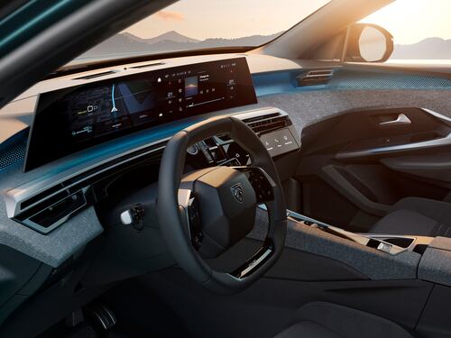 Nuova Peugeot 3008: uno sguardo agli interni del prossimo modello