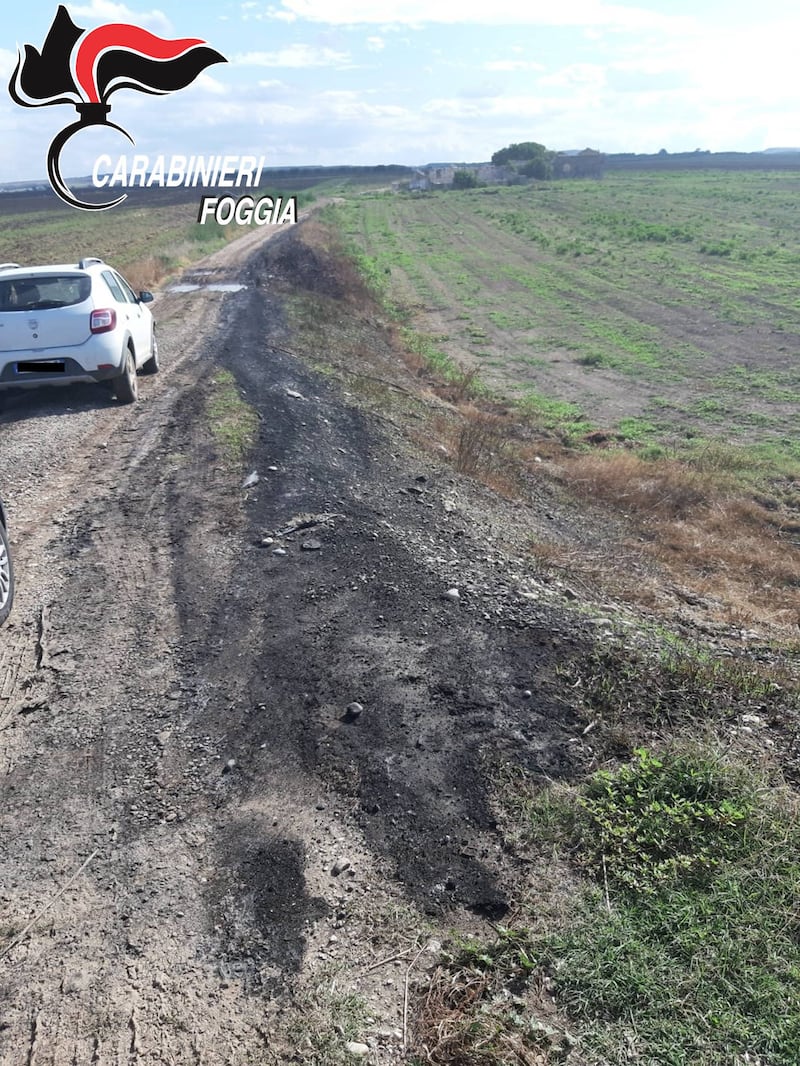 Cerignola, bruciavano i rifiuti in campagna: tre denunce 3