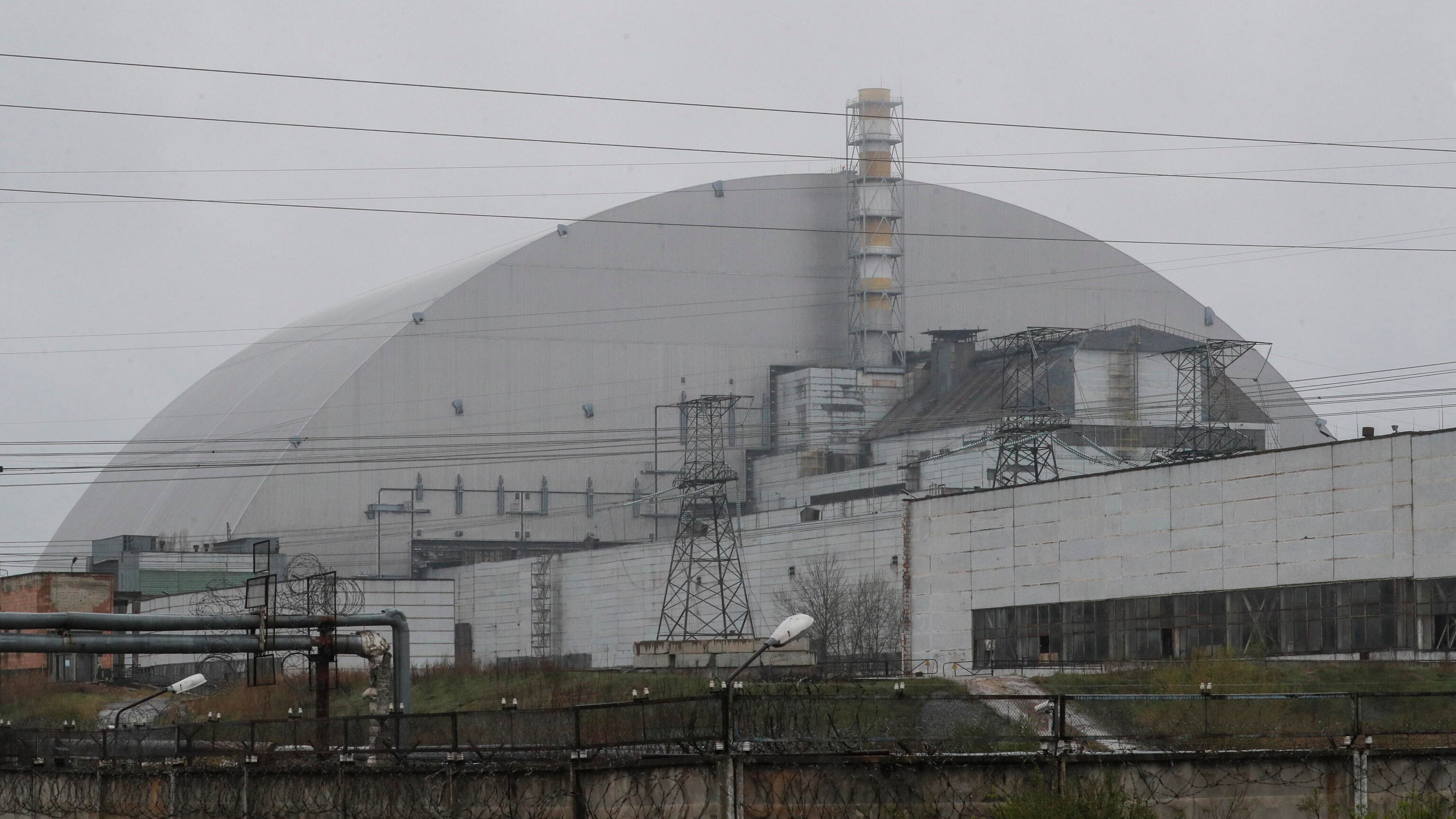 Centrali nucleari a rischio. Missili su Zaporizhzhia, livelli anomali a Chernobyl