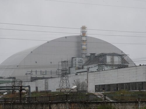 Centrali nucleari a rischio. Missili su Zaporizhzhia, livelli anomali a Chernobyl