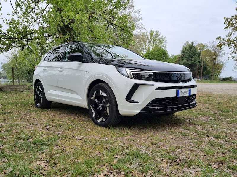 Opel Grandland Gse, guarda le foto 4