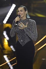 Sanremo 2024: ecco il look della finalissima del Festival di Rose Villain 11
