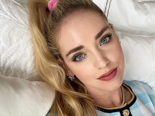 Chiara Ferragni mostra rotondità sospette, è l'effetto della quarantena o un dolce segreto?