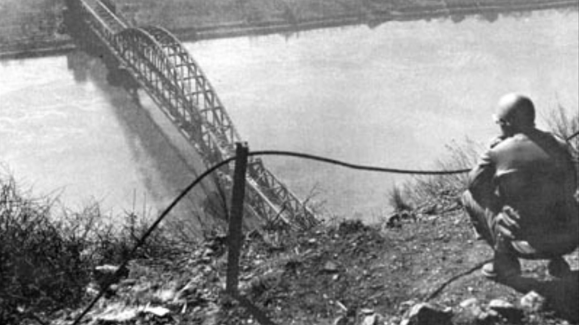 Gli Alleati attraversano il Reno a Remagen: così è arrivata la caduta di Hitler