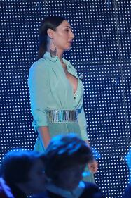 Anna Tatangelo, spacco sexy con fotomontaggio 39