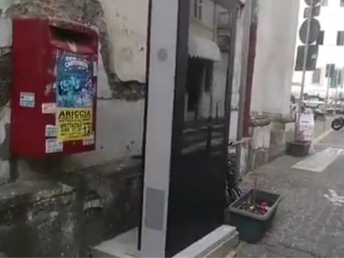 Porno al posto delle informazioni turistiche: scandalo ad Ariccia