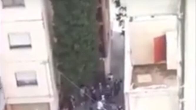 Rom di via Bolla festeggiano Pasqua con grigliata e assembramenti