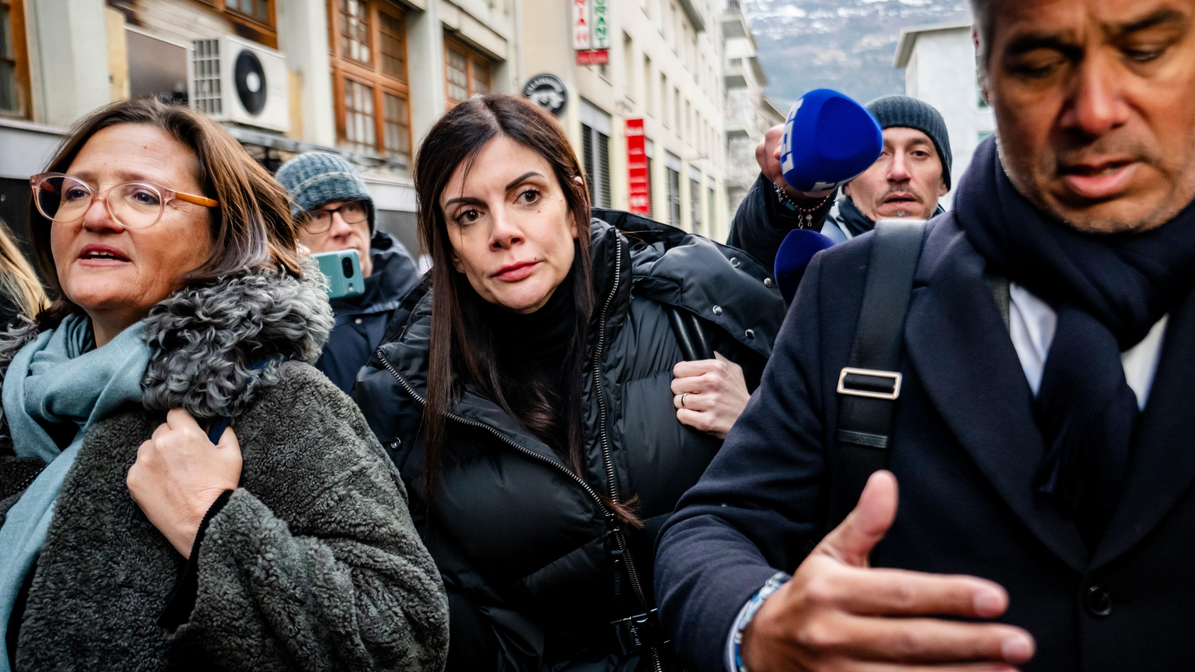 Jessica Moretti: "È falso che io sia scappata con la cassa sotto al braccio"