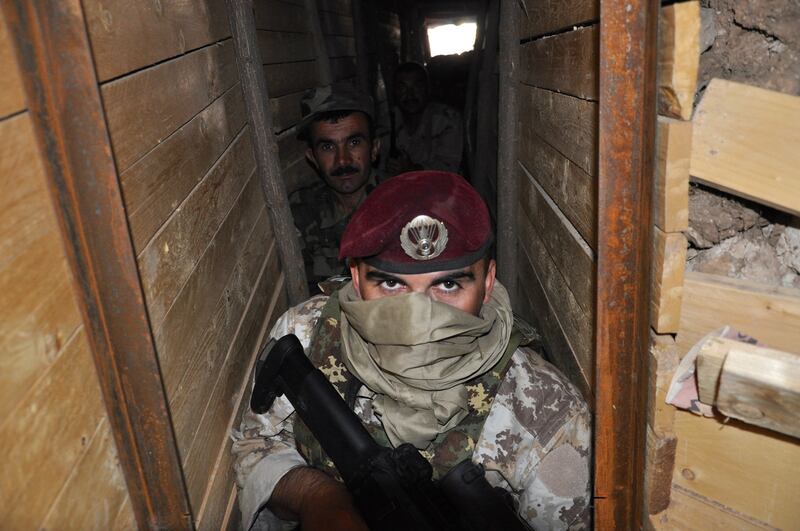 Così i parà addestrano i curdi a Erbil 24