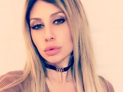 Isola dei Famosi, Paola Caruso viene eliminata e si trasforma in "zombie"