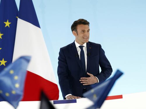 Ultimo appello di Macron alla Francia rurale: "Attenti, niente è deciso"