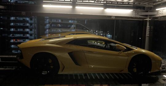 Singapore, il primo distributore automatico di auto di lusso 12