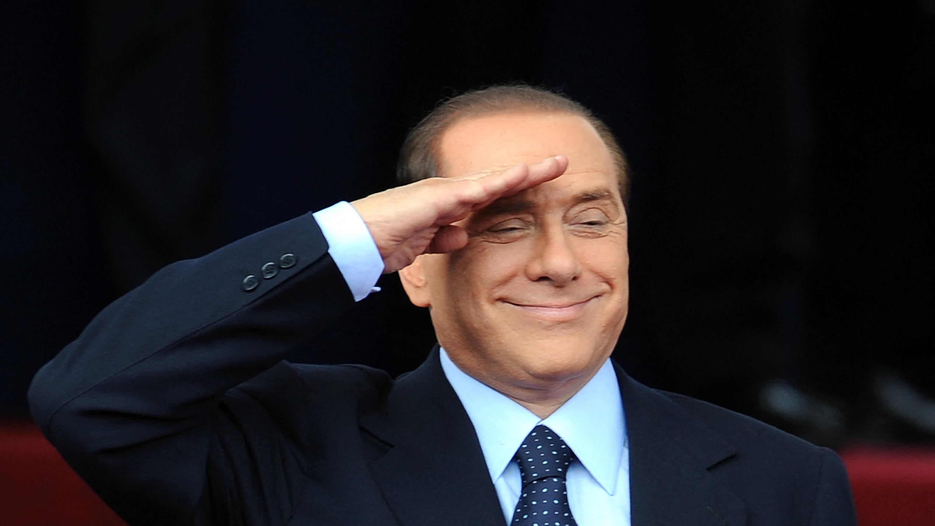 I cani e il leone, il club dei rosiconi e Berlusconi: quindi, oggi...