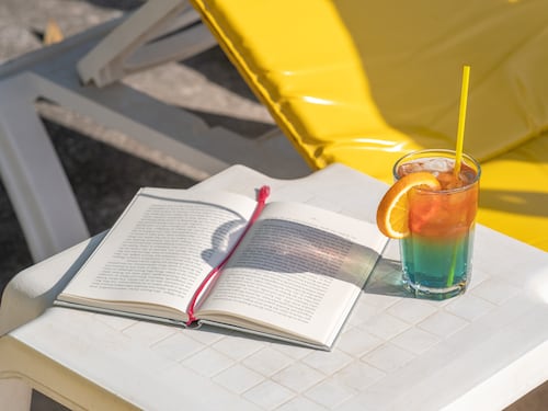 Cosa leggere quest'estate: 7 libri che catturano gli over
