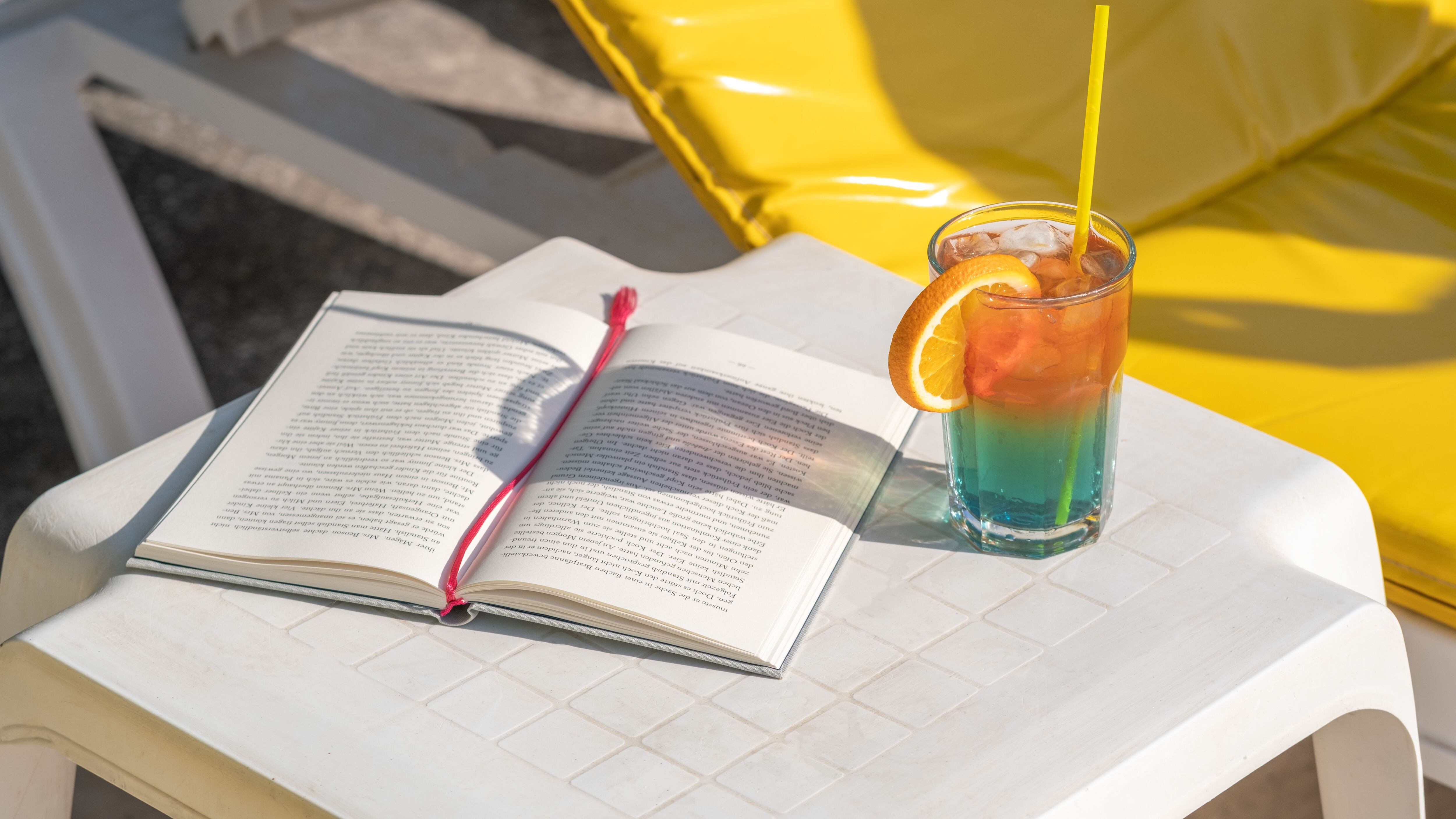 Cosa leggere quest'estate: 7 libri che catturano gli over