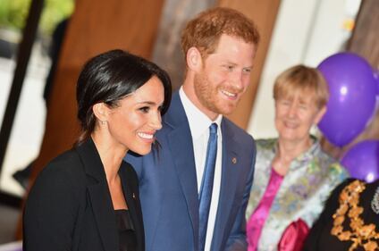 Meghan Markle e il Principe Harry tra i bimbi per beneficenza 5
