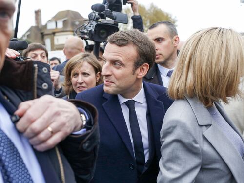 Francia, primi exit poll (vietati): Macron davanti, poi la Le Pen