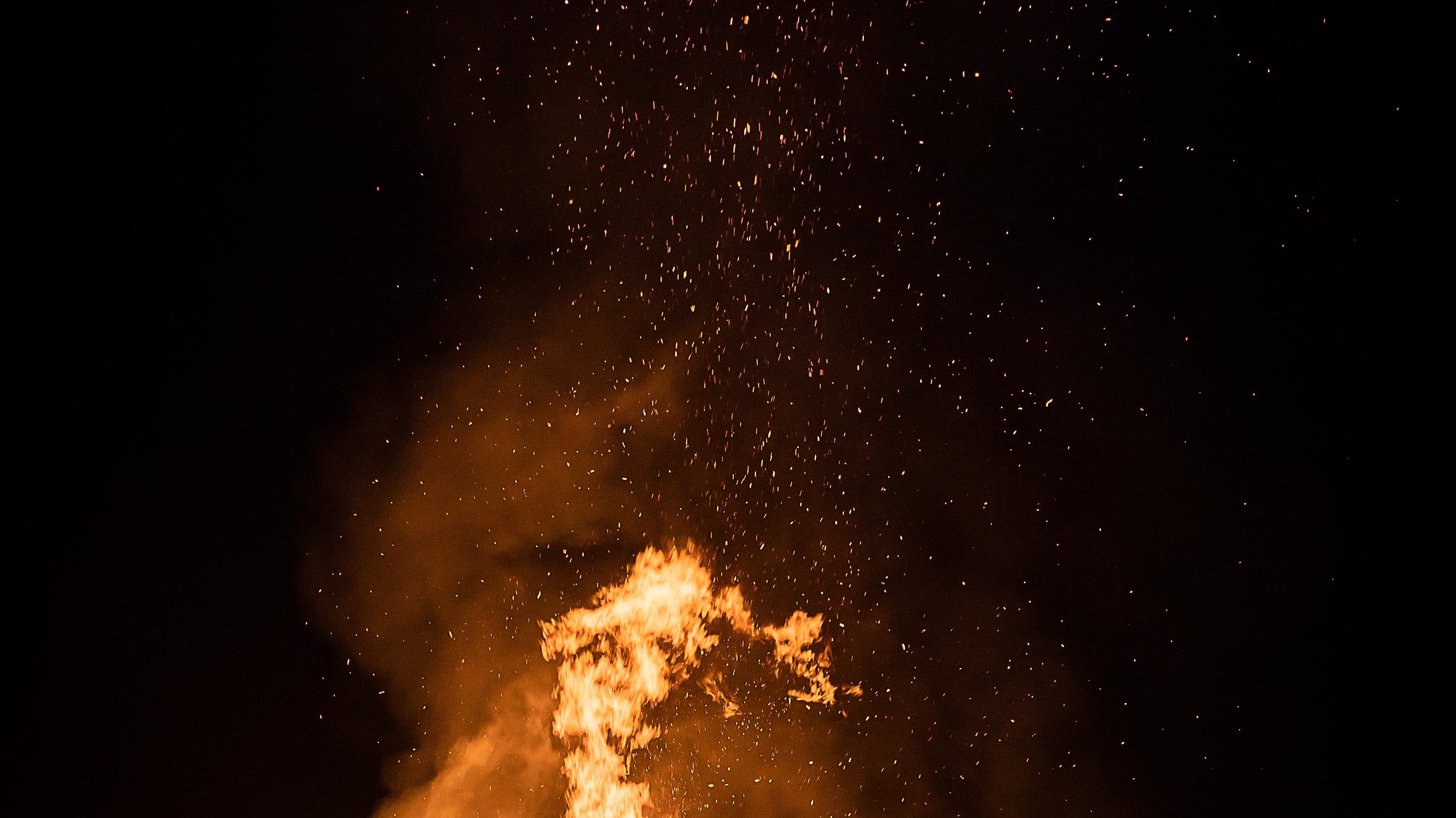 Novoli, il fuoco della fede per sant'Antonio Abate