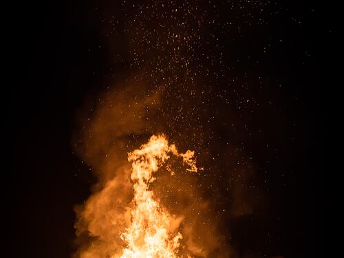 Novoli, il fuoco della fede per sant'Antonio Abate