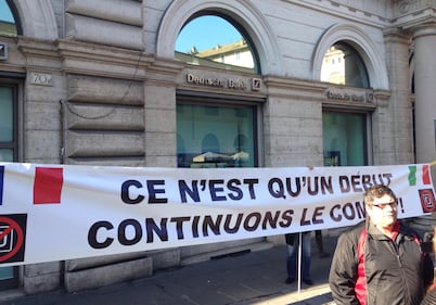 Guerriglia a Parigi contro Uber 11