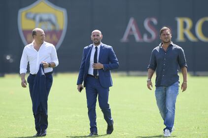Francesco Totti e l'inizio della sua nuova vita da dirigente 5