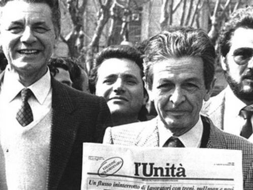 "Caro Renzi, non avrai mai soldi e palazzi dei comunisti"
