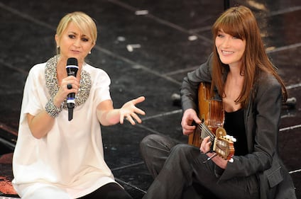 Sanremo, Carla Bruni duetta con Luciana Littizzetto 5