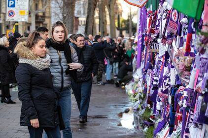 L'ultimo saluto ad Astori: i tifosi della Fiorentina in massa a Coverciano 16