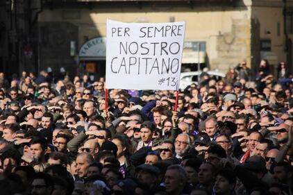 Il saluto di Firenze a Davide Astori 1
