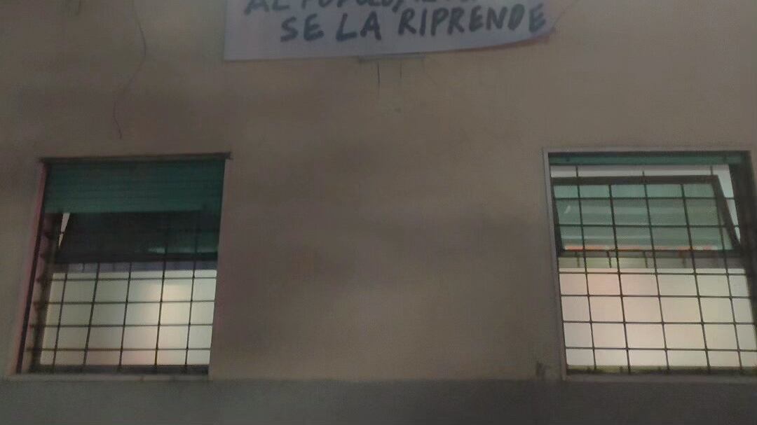 Gli antagonisti occupano un ex-circolo e un ex-convento