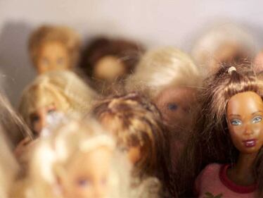 Quando c'è anche Barbie tra le vittime di violenza sulle donne 3