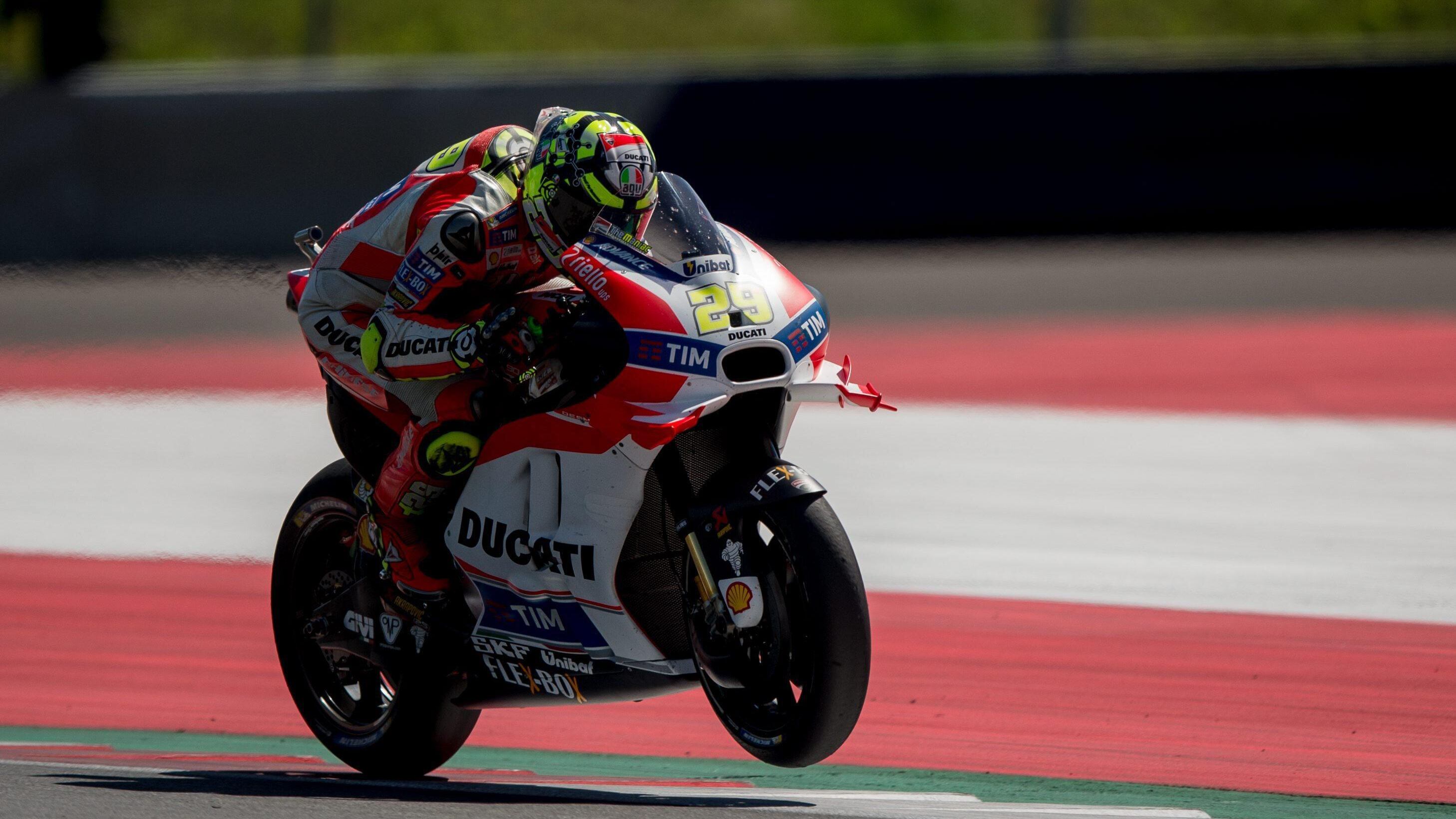 Iannone: "I'm back! Ora mi ispiro a Vale"