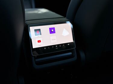 Tesla Model 3 Long Range 2024: guarda la gallery del modello con più autonomia 11