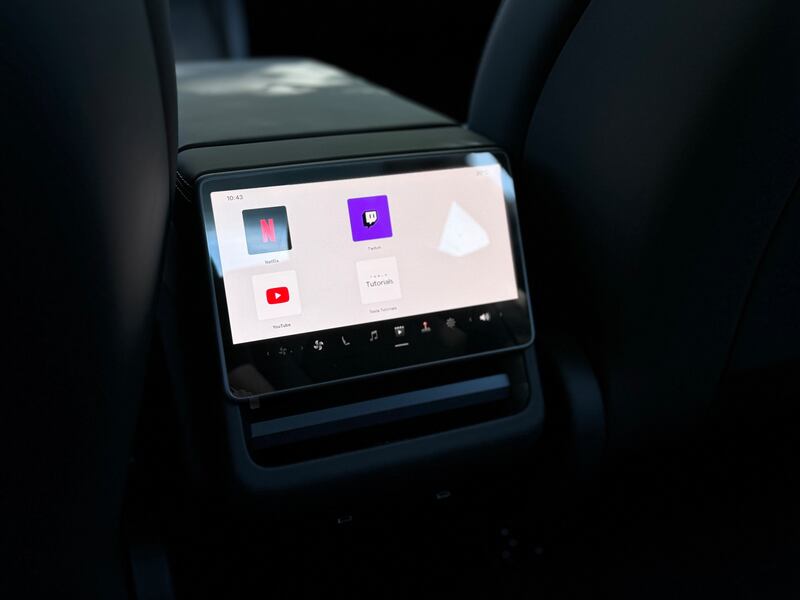 Tesla Model 3 Long Range 2024: guarda la gallery del modello con più autonomia 11
