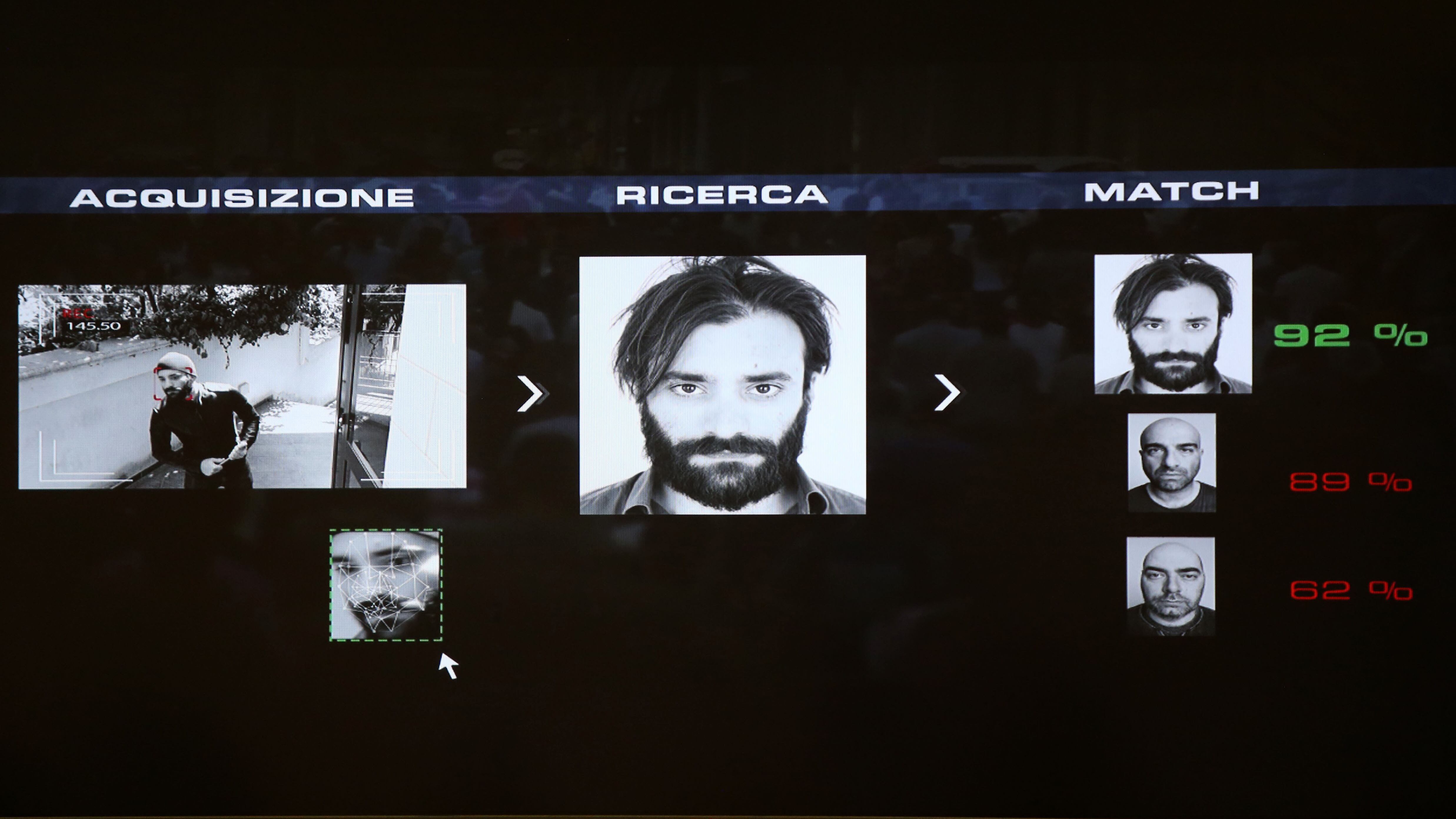 Riconoscimento facciale Rapinatore incastrato tra milioni di fotografie