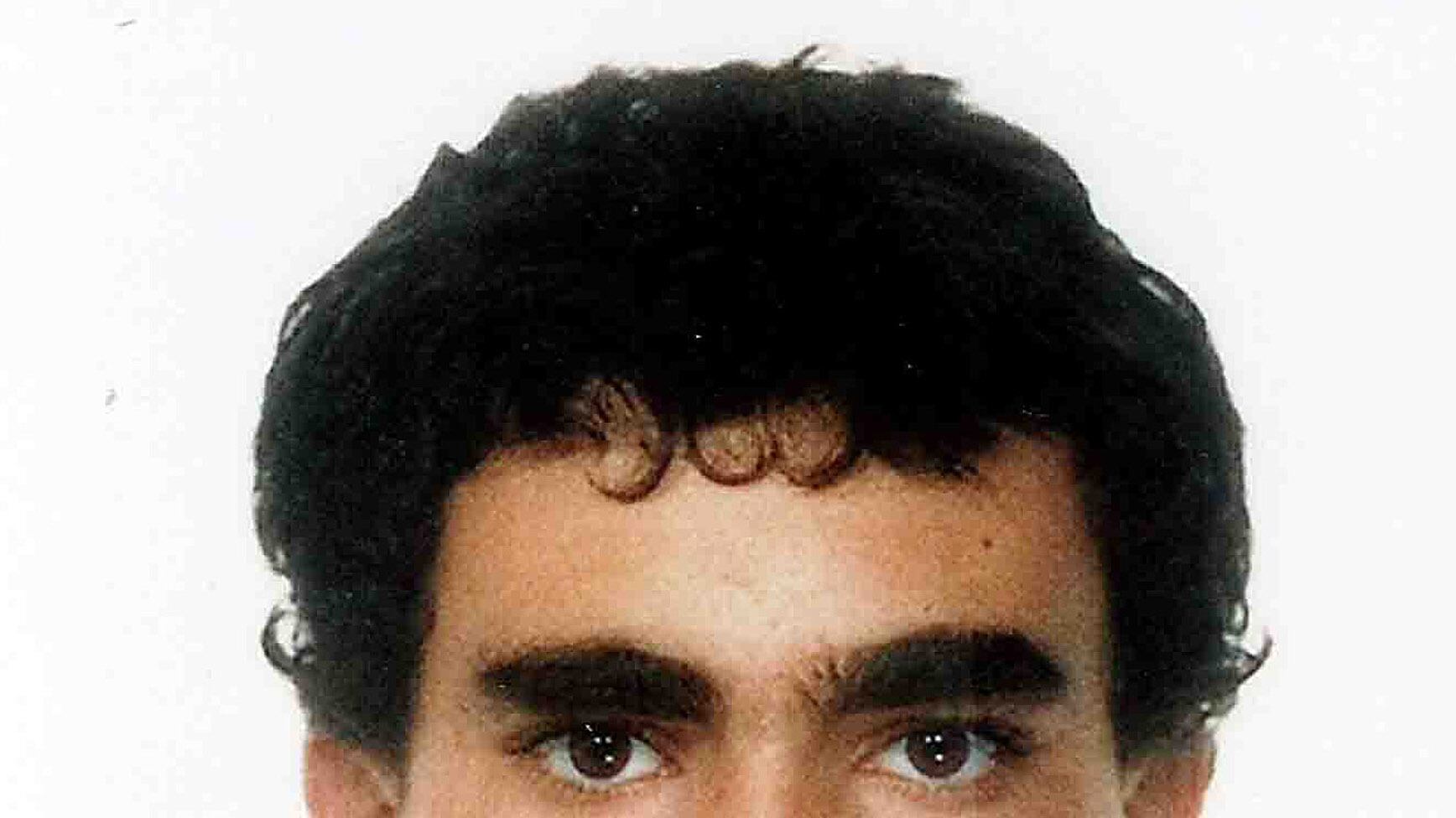 Aldrovandi, lungo applauso ai tre poliziotti condannati