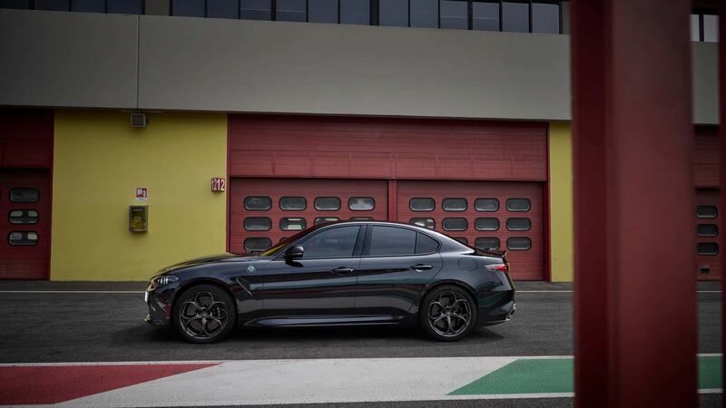 Alfa Romeo Giulia e Stelvio Quadrifoglio Super Sport,  10