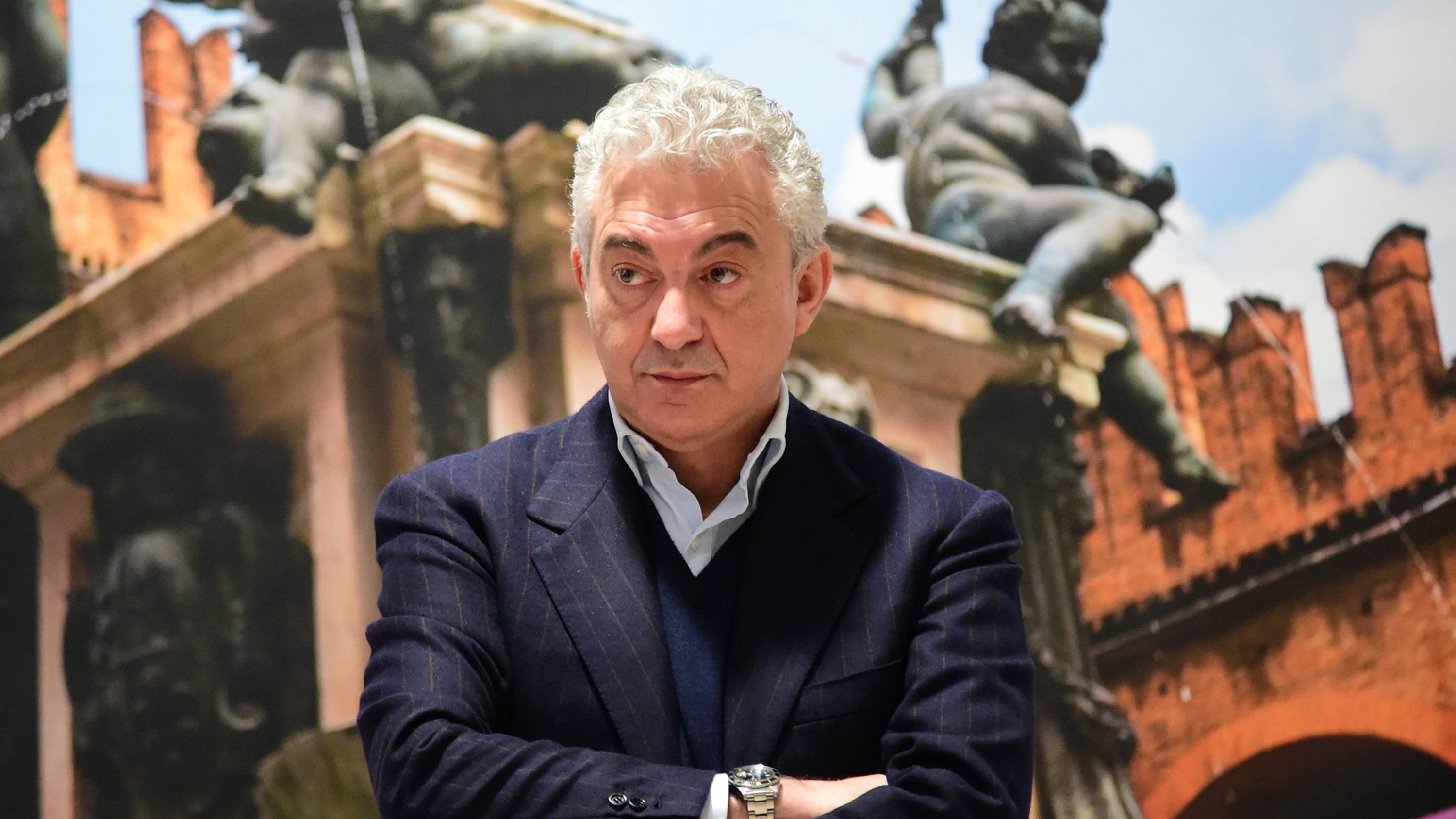"Lasciami lavorare e ti faccio diventare ricco". Arcuri & C., i buchi neri della pandemia