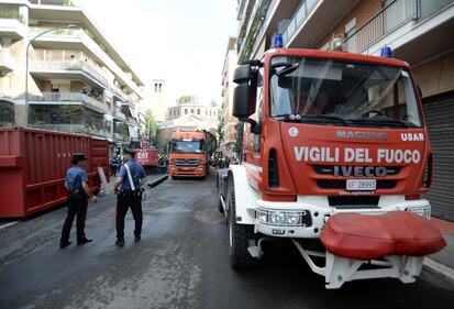 Buco nel quartiere San Pietro (Roma), corsa contro il tempo per salvare un uomo 5