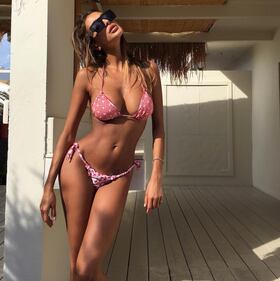 Cristina Buccino sexy senza reggiseno 18