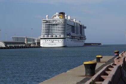 La Costa Smeralda a Civitavecchia 4